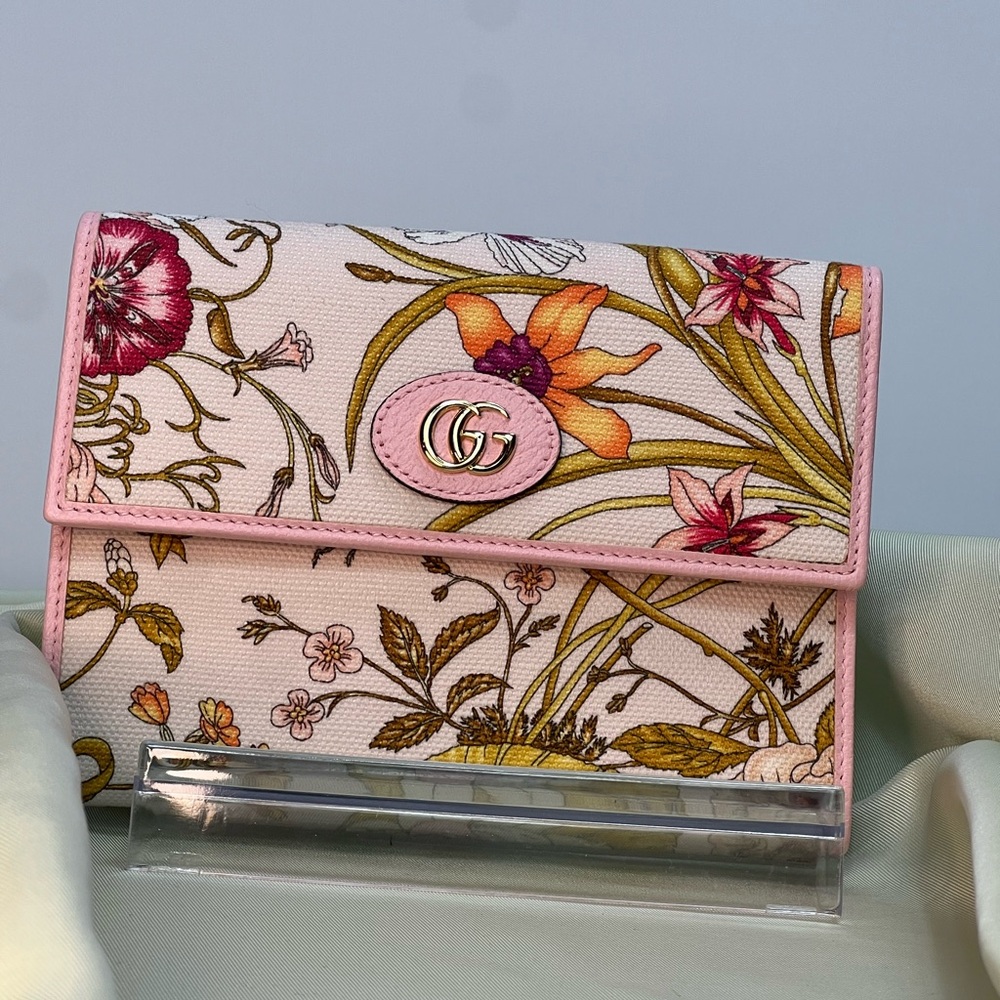 LIMITED EDITION GUCCI FLORAL WALLET New Condition—Giftable - Picture 2 of 12